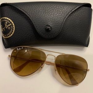Ray-Ban Polarized Classic Aviator Sunglasses